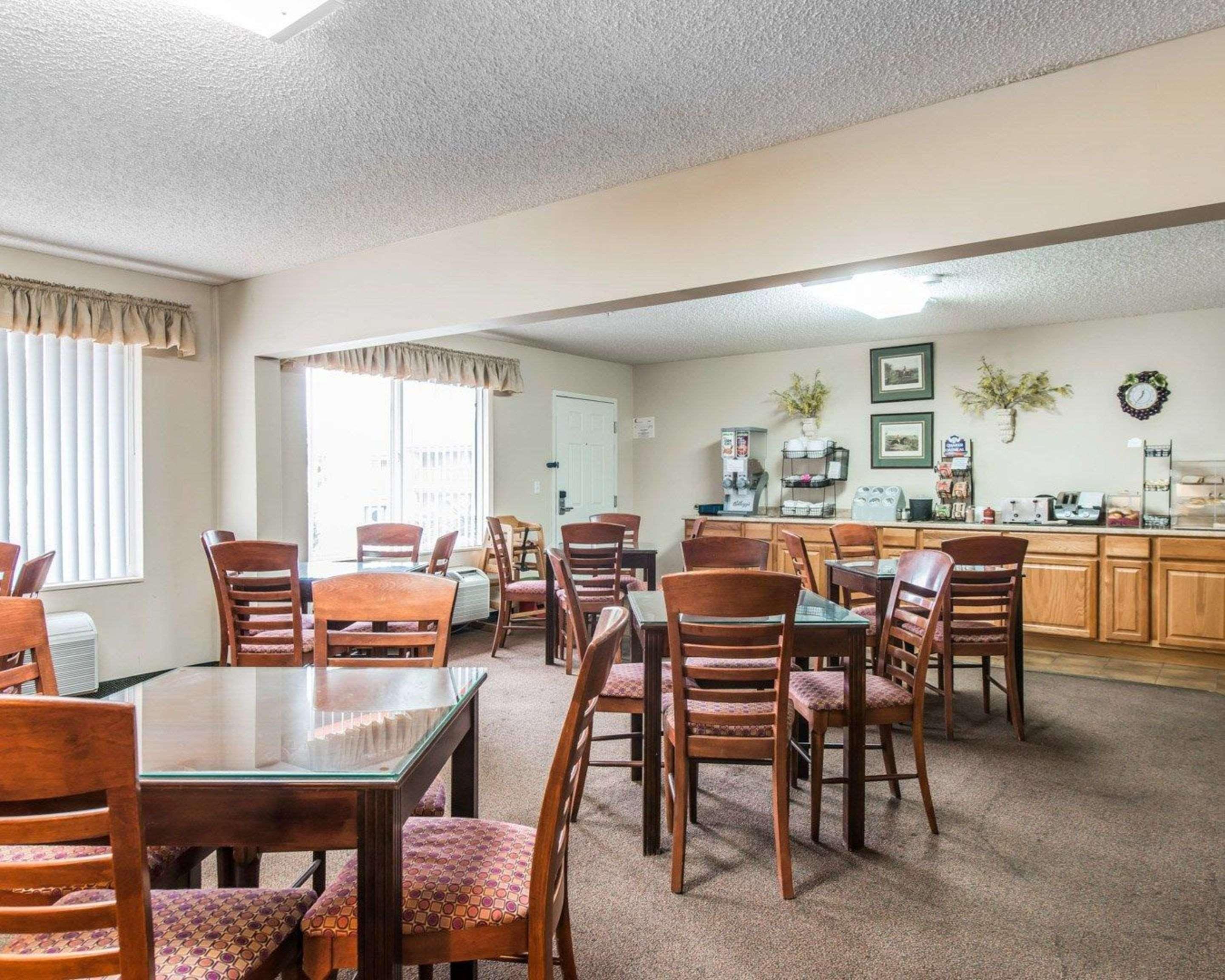 Quality Inn & Suites Manitou Springs At Pikes Peak Ngoại thất bức ảnh