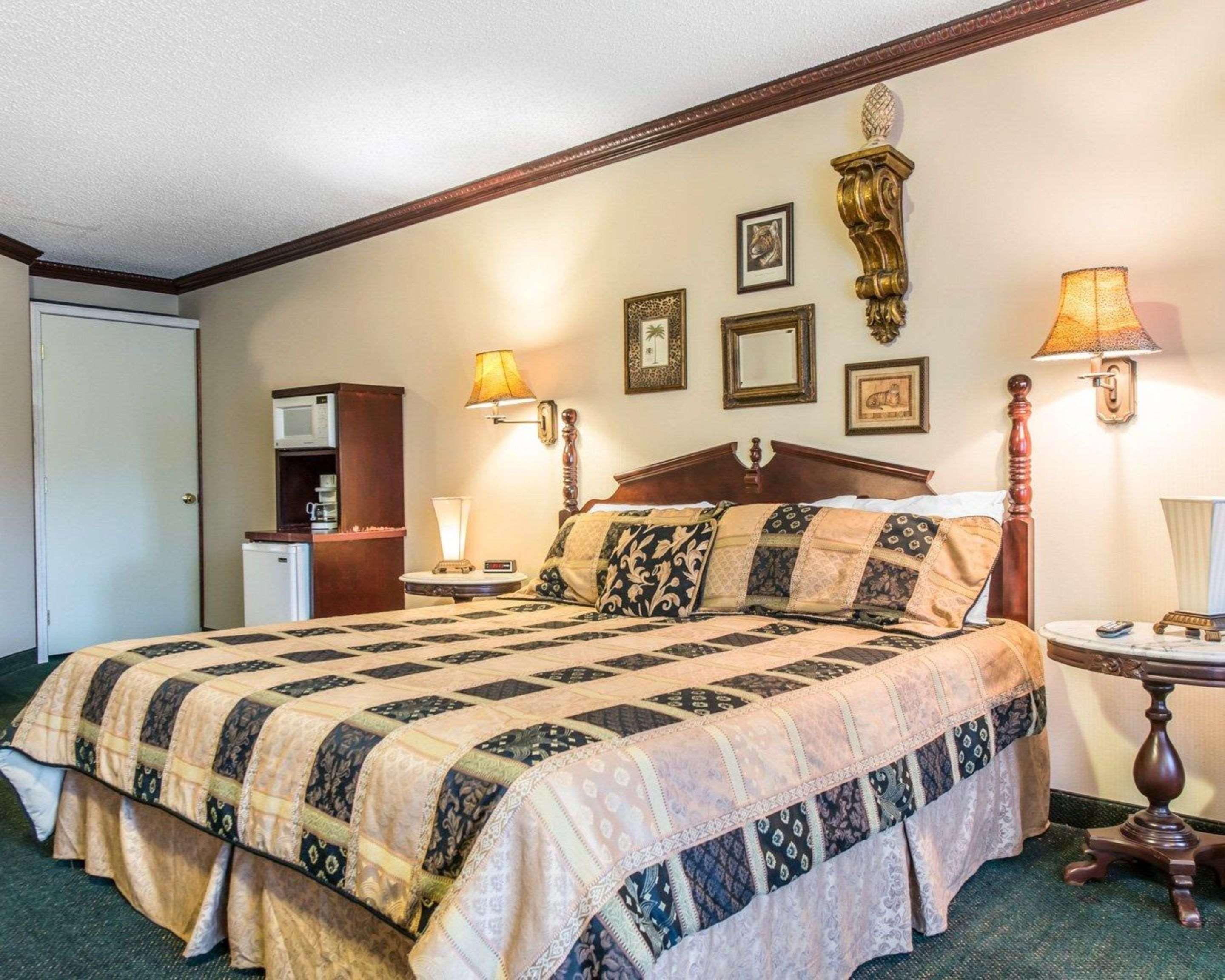 Quality Inn & Suites Manitou Springs At Pikes Peak Ngoại thất bức ảnh