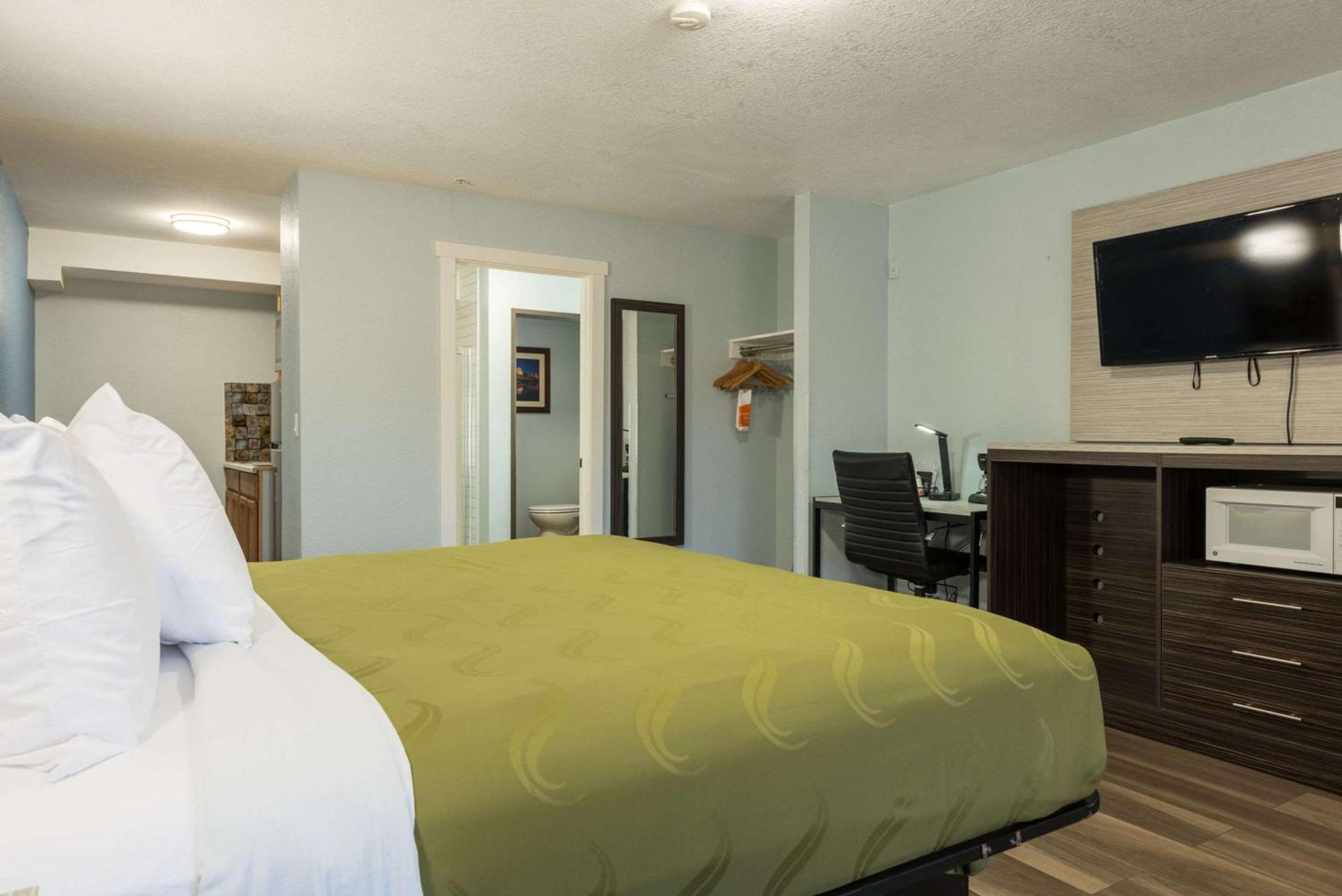 Quality Inn & Suites Manitou Springs At Pikes Peak Ngoại thất bức ảnh